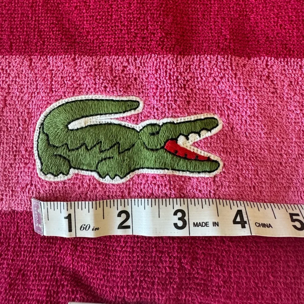 LACOSTE “his & hers” towel set! 💙🐊🩷100% cotton, beautiful colors, see photos: